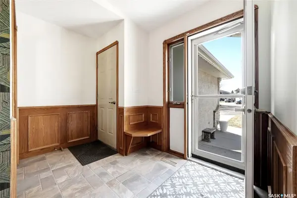 3524 Canterbury PLACE E, Regina, SK S4V 2T4