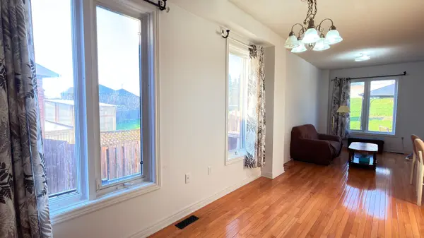 37 Seahorse AVE, Brampton, ON L6V 4N7