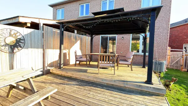 37 Seahorse AVE, Brampton, ON L6V 4N7