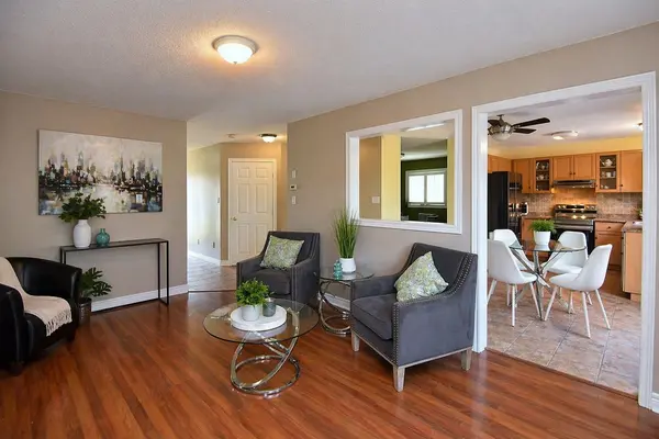 72 Etherington CRES, Hamilton, ON L0R 1C0