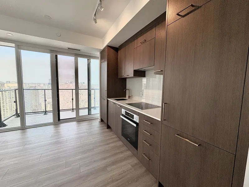 634 Church ST #3403, Toronto C08, ON M4Y 2G3