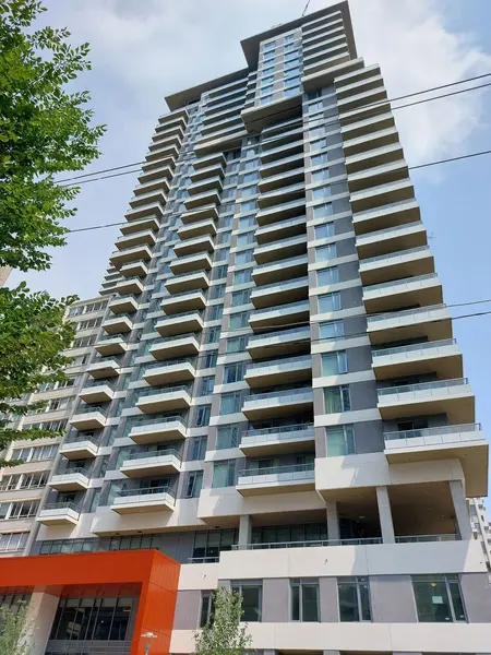 50 Dunfield AVE #1617, Toronto C10, ON M4S 3A4