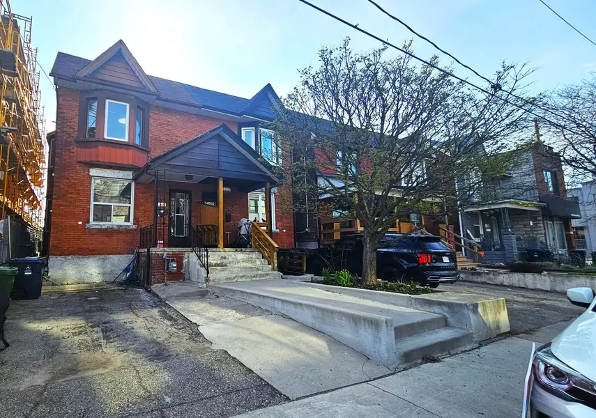 318 Westmoreland AVE, Toronto W02, ON M6H 3A5