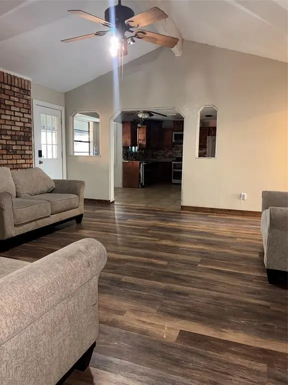 737 ASH Street, Burleson, TX 76028