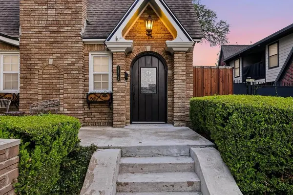 5552 Belmont Avenue, Dallas, TX 75206