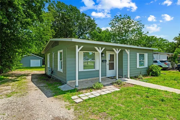 1006 Westridge Avenue, Lancaster, TX 75146