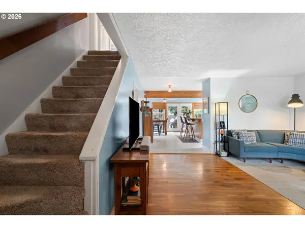 705 NW 41ST ST, Vancouver, WA 98660