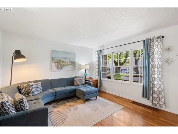 705 NW 41ST ST, Vancouver, WA 98660