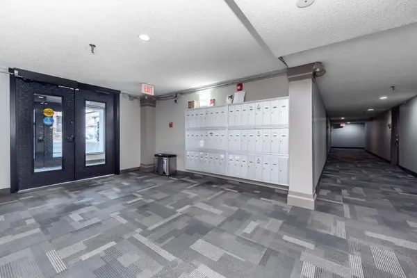 647 1 AVE NE #307, Calgary, AB T2E0B5