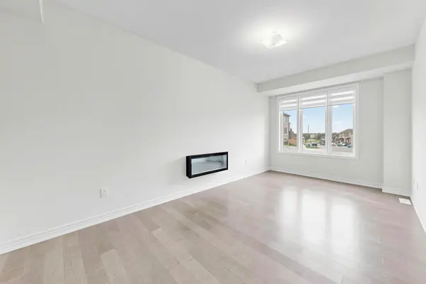 2686 Delphinium TRL, Pickering, ON L1X 0M1