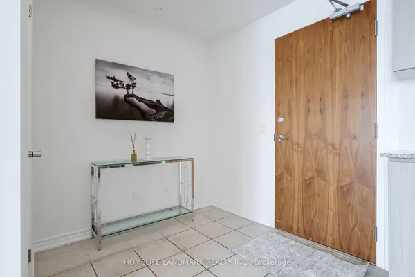 8323 Kennedy RD #921, Markham, ON L3R 5W7