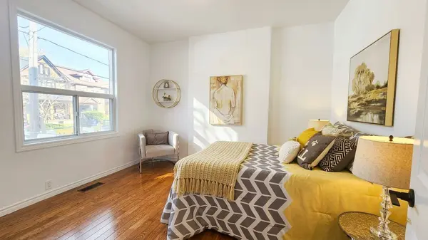 318 Westmoreland AVE, Toronto W02, ON M6H 3A5