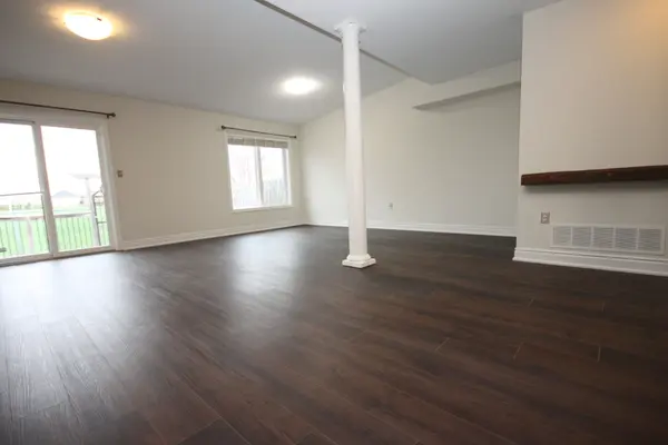 22 Geranium AVE N, Hamilton, ON L0R 1P0