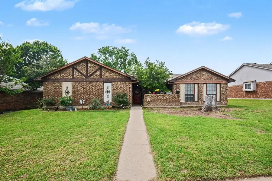 7321 Burke Circle, Plano, TX 75025