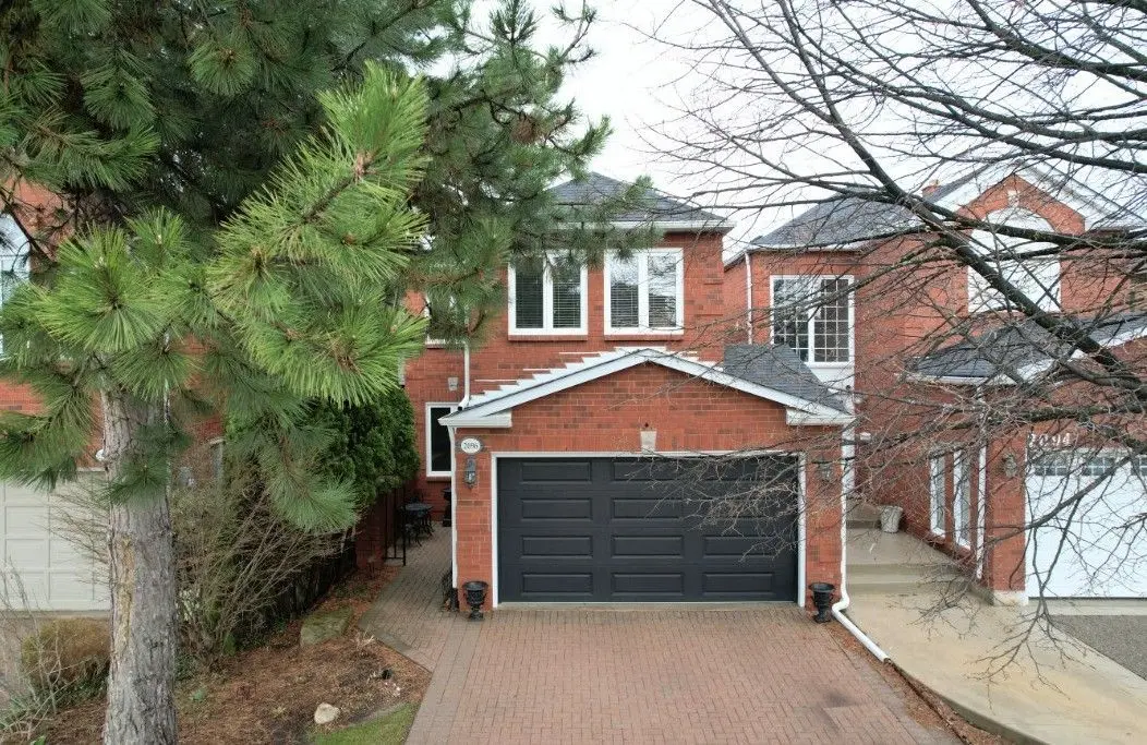 2096 Blacksmith LN, Oakville, ON L6M 3A3