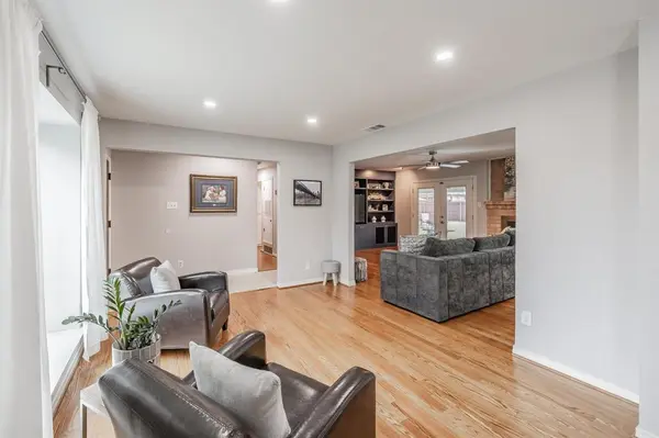 8426 Van Pelt Drive, Dallas, TX 75228