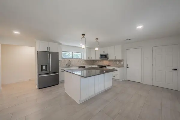 3031 Woodwind Lane, Dallas, TX 75229