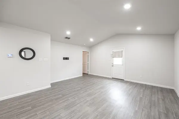 1106 Ripplewood Circle, Chandler, TX 75758