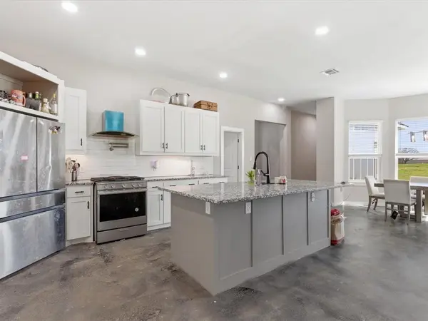 715 County Road 4599, Boyd, TX 76023