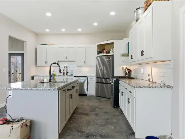 715 County Road 4599, Boyd, TX 76023