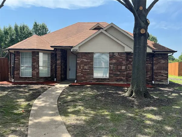 8206 Quail Court, Rowlett, TX 75089