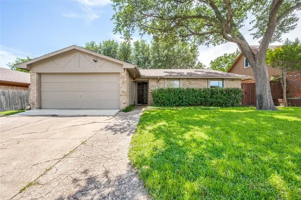 2304 Placid Drive, Carrollton, TX 75007