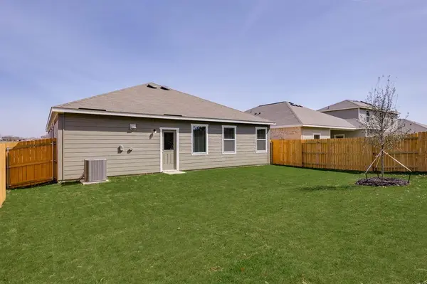 1718 Paul Drive, Seagoville, TX 75159