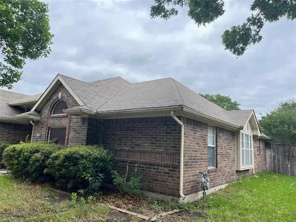 6608 Buckeye Drive, Rowlett, TX 75089