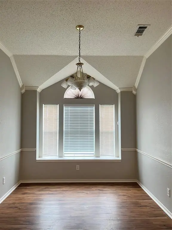 6608 Buckeye Drive, Rowlett, TX 75089