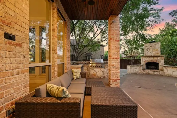 402 Orchard Hill Drive, Southlake, TX 76092