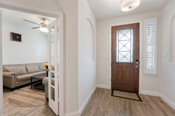 976 E Villas Court, Lewisville, TX 75067