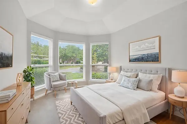 2003 Carriage Road, Heartland, TX 75126