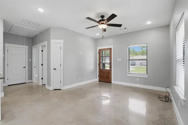 738 E Sears Street, Denison, TX 75021