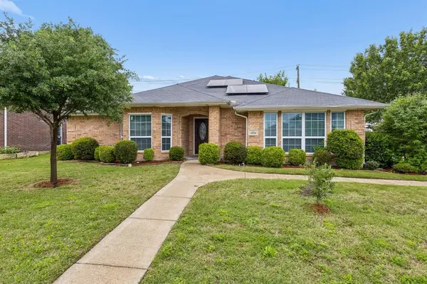 3513 Leeward Lane, Rowlett, TX 75088