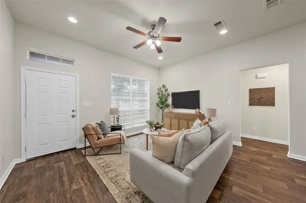 204 Hawk Ridge, Lacy Lakeview, TX 76705