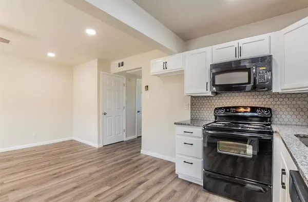 1821 E Grauwyler Road #188, Irving, TX 75061