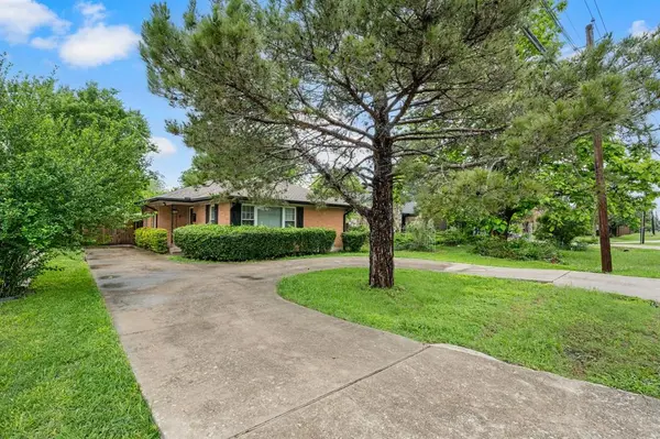 6644 Fisher Road, Dallas, TX 75214