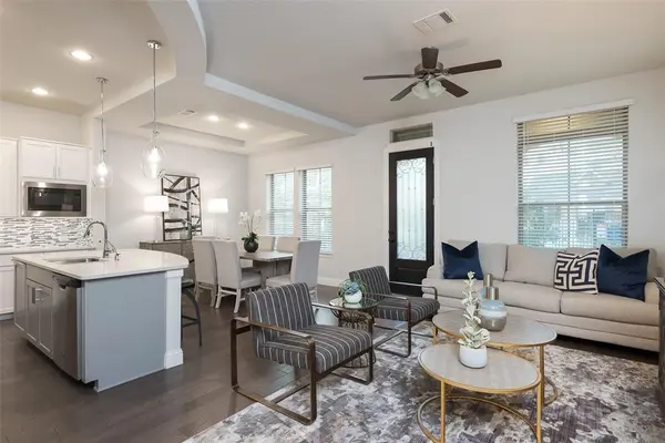 1115 Manacor Lane, Dallas, TX 75212