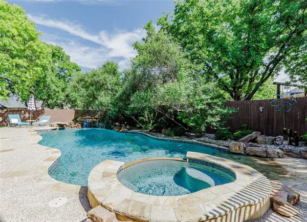 1417 Briar Crossing Drive, Decatur, TX 76234