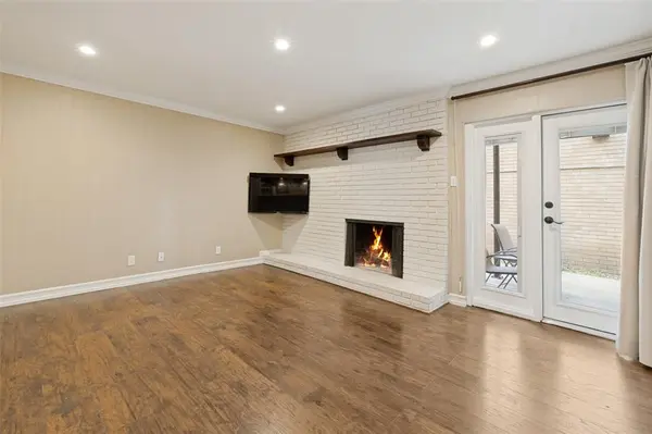 4820 Amesbury Drive #E130, Dallas, TX 75206