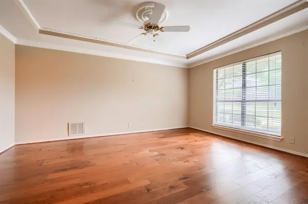 2205 W Hull Street, Denison, TX 75020