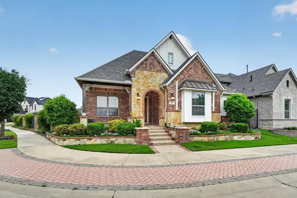 1107 Amber Rose Way, Arlington, TX 76005