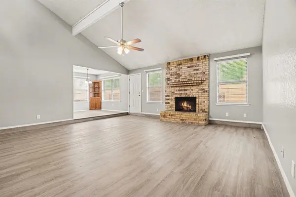 1562 Tiffany Forest Lane, Grapevine, TX 76051