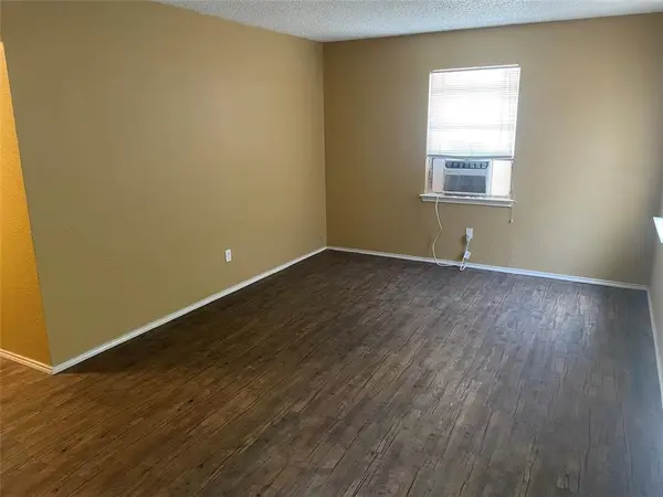 908 N Zang Boulevard #A, Dallas, TX 75208