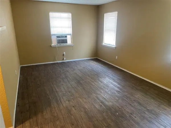 908 N Zang Boulevard #A, Dallas, TX 75208