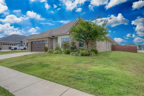 50 High Water Drive, Benton, LA 71006