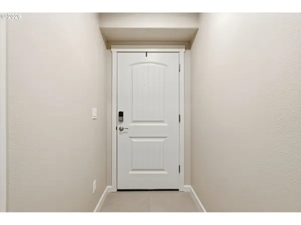 14200 SW GOLD COAST TER, Portland, OR 97224