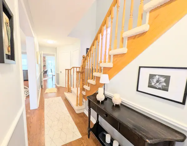 2096 Blacksmith LN, Oakville, ON L6M 3A3