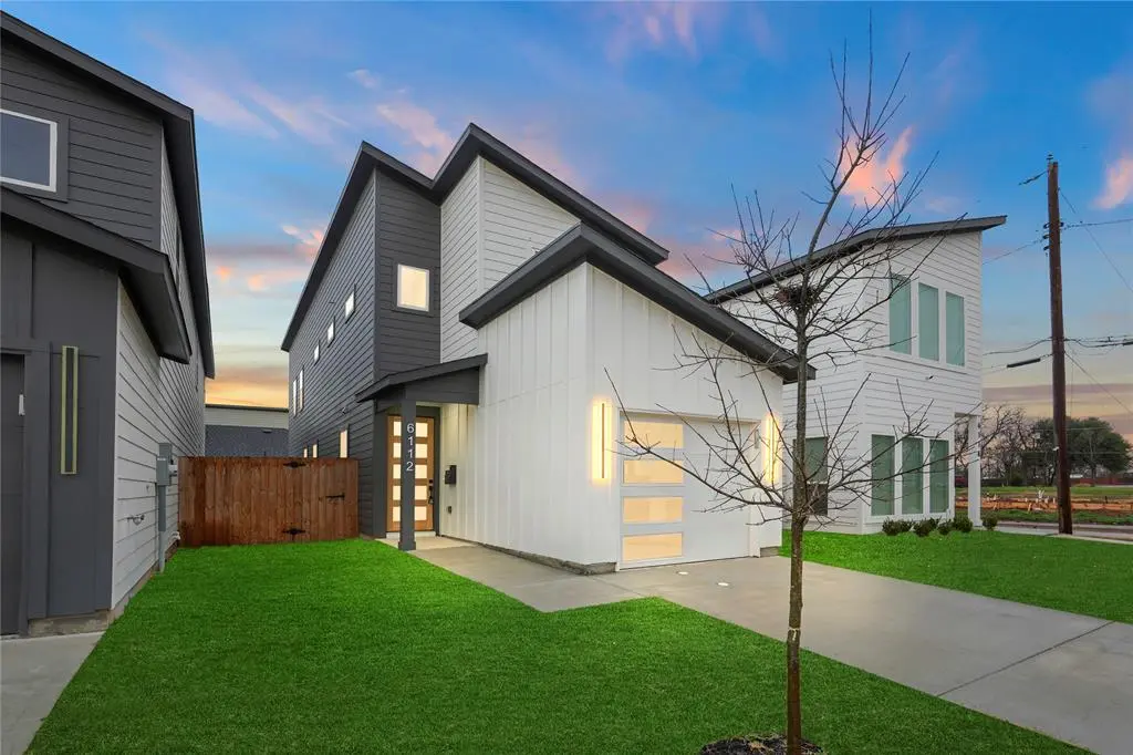 6112 Carlton Garret Street, Dallas, TX 75215