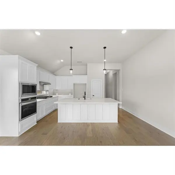 2000 Harmony Pine Way, Mesquite, TX 75181